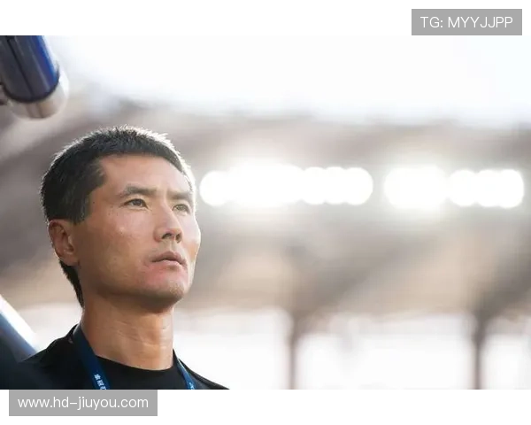 邵佳一训练场亲自示范，国足新周期技战术调整